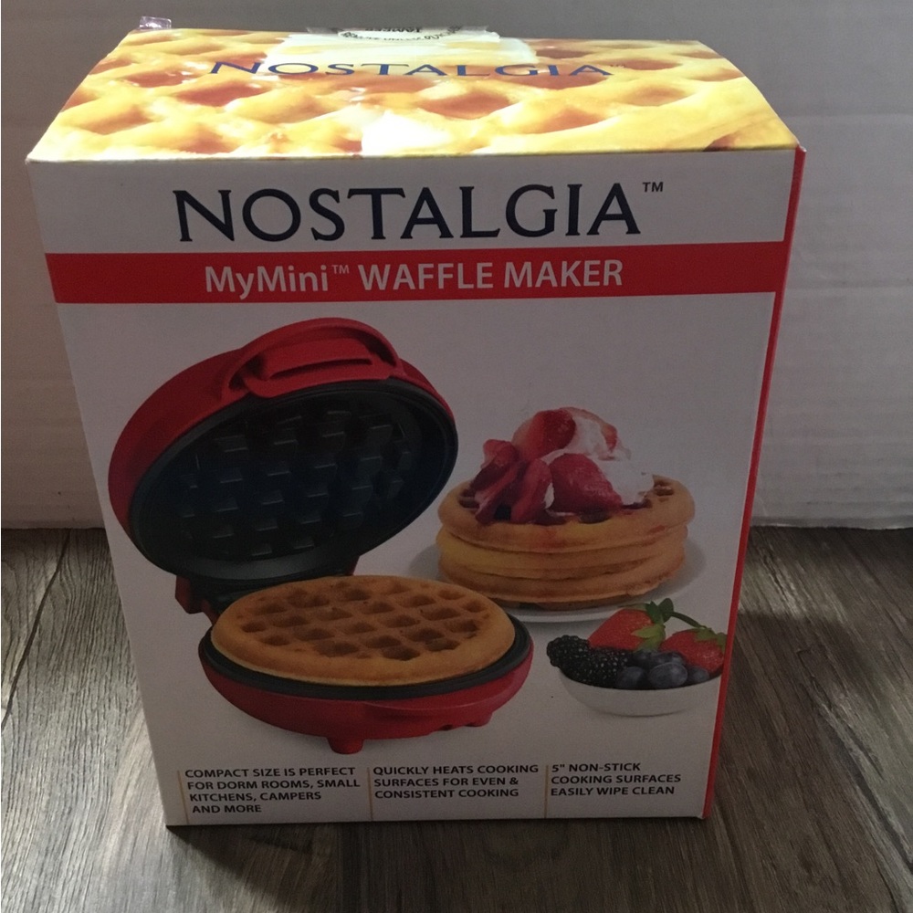 New mini red waffle maker